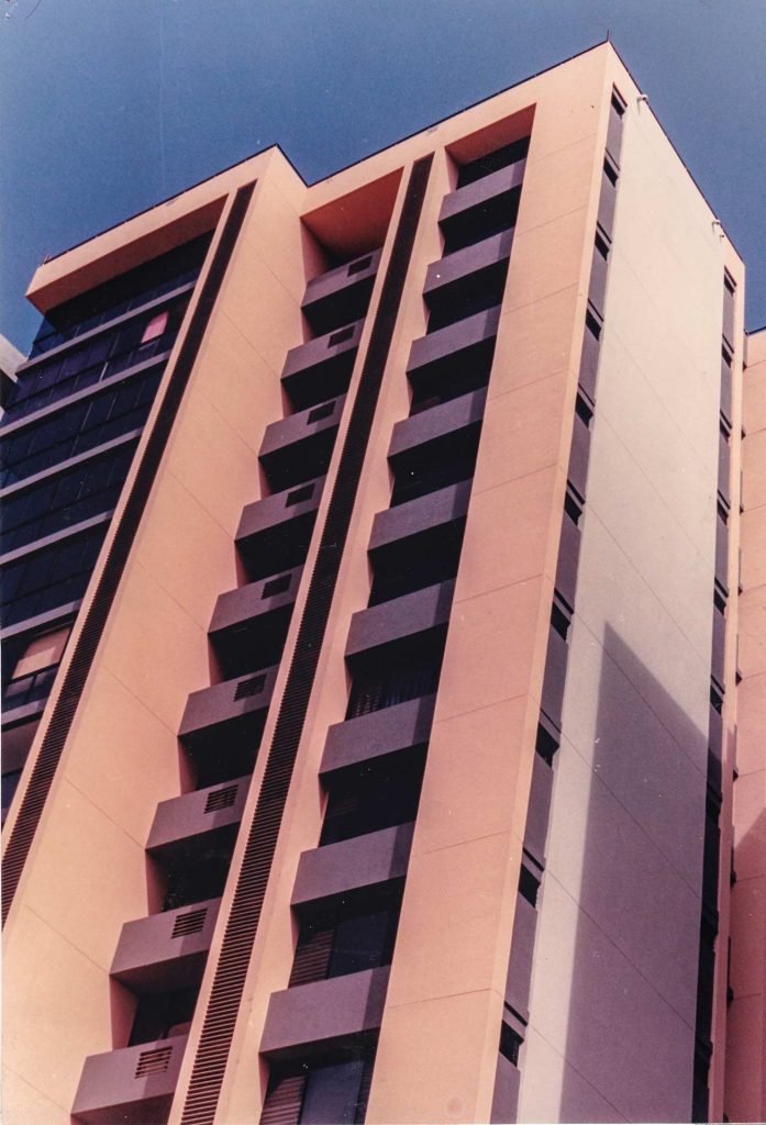 Apartamentos-BM-Arquitectos-Torres-Del-Sol